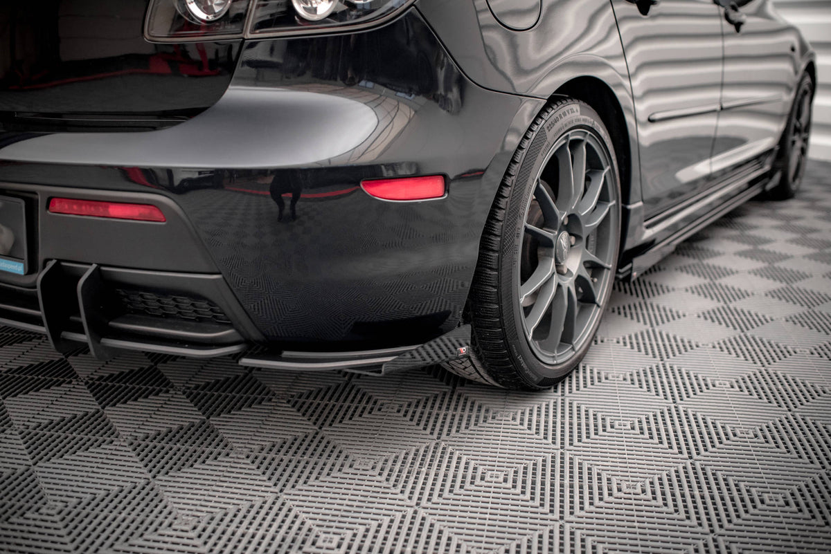 Bakre sidesplittere Street Pro til Mazda 3 MPS Mk1 vist ovenfra med flaps