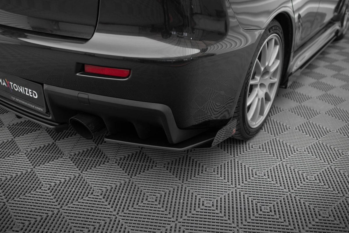 Street Pro bakre sidesplittere med flaps for Mitsubishi Lancer Evo X, skrå vinkel