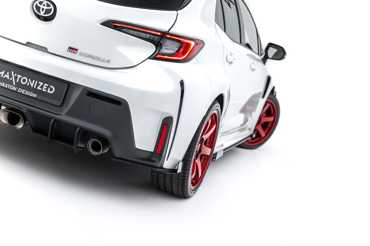 Street Pro bakre sidesplitter for Toyota GR Corolla MK12 sett ovenfra