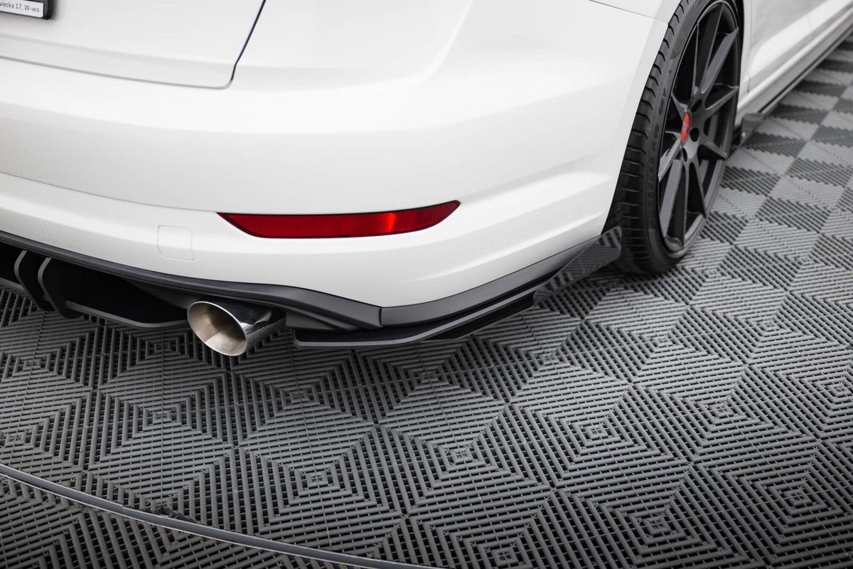 Street Pro bakre sidesplittere med flaps til VW Jetta GLI Mk7, sett ovenfra
