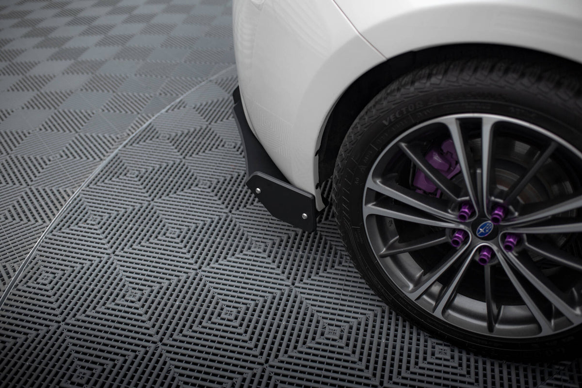 Maxton Design bakre sidesplitter til Subaru BRZ vist fra skrå vinkel