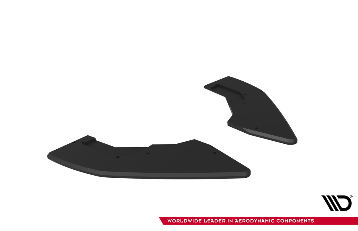 BMW M135I F70 med monterte bakre sideflaps V1 fra Maxton Design i slitesterk ABS-plast