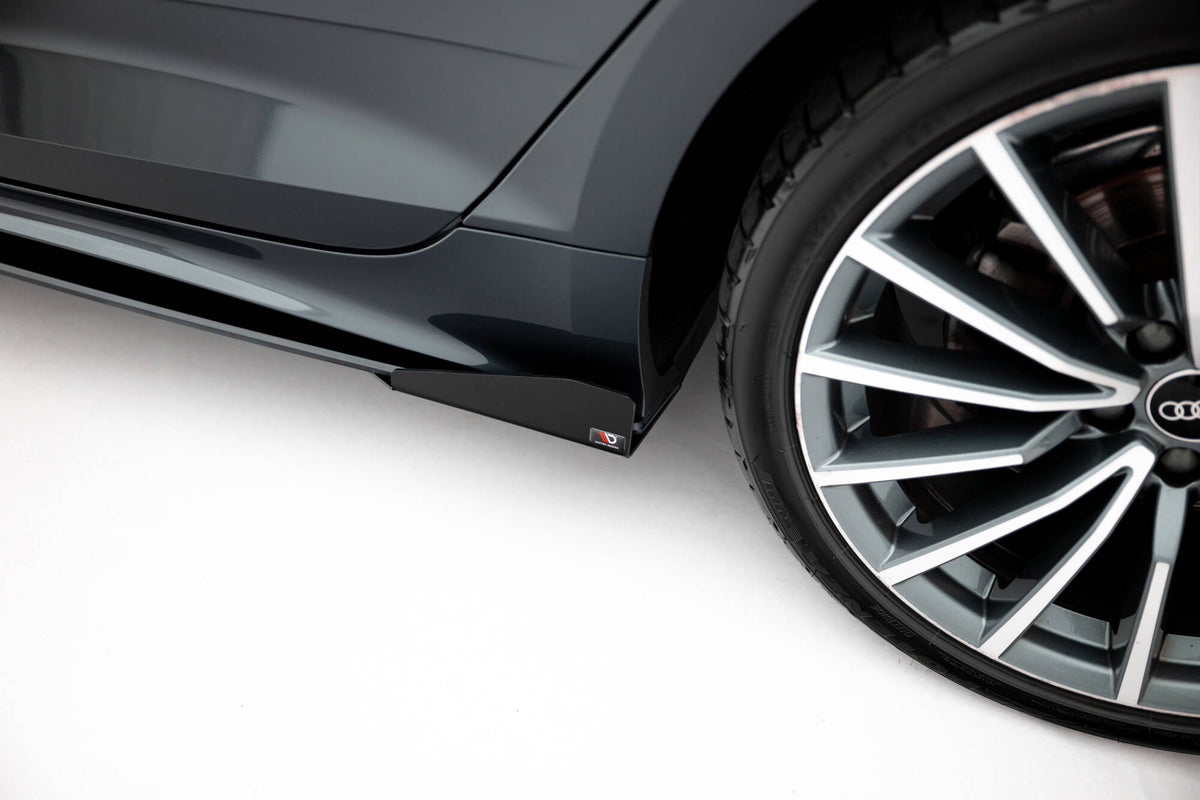 Flaps-detalj på sideskjørt-diffuser for Audi A5 F5 Facelift, skrå vinkel