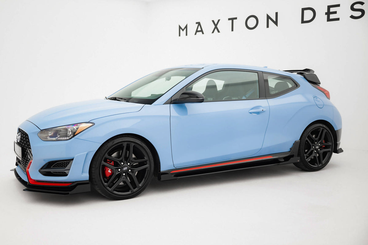 Maxton Design Street Pro sideutvidelse for Veloster N MK2, skrå vinkel forfra