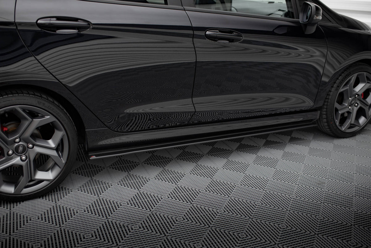 Street Pro sideskjørt-diffusorer til Ford Fiesta MK8 ST-Line sett ovenfra