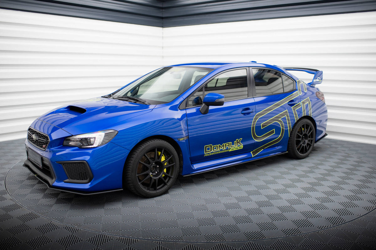 Nærbilde av sideskjørt diffuser i matt svart ABS for Subaru WRX STI Mk1