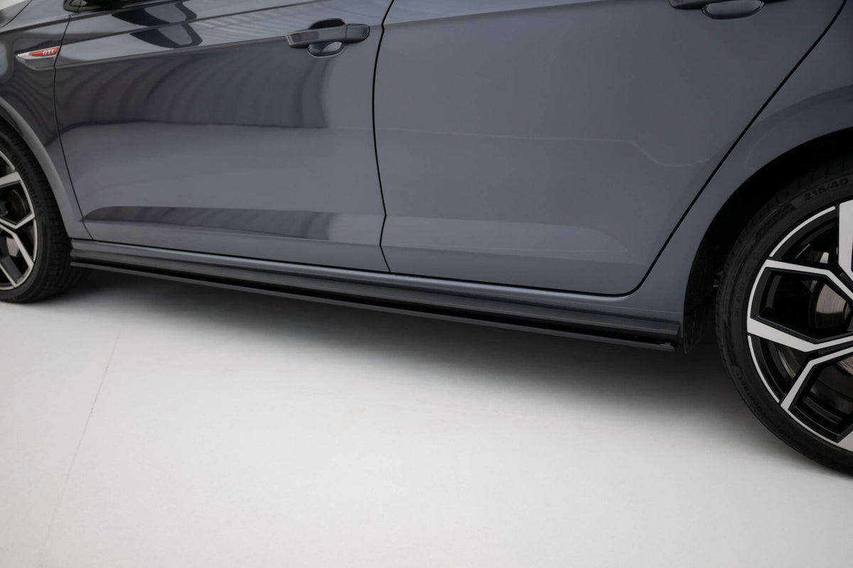 Maxton Design sideskjørt for VW Polo GTI MK6 Facelift sett ovenfra med monteringssett