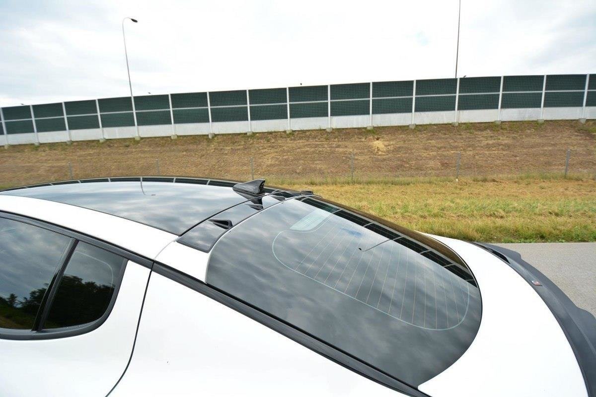 Bakrutespoiler Kia Stinger Gt vist montert