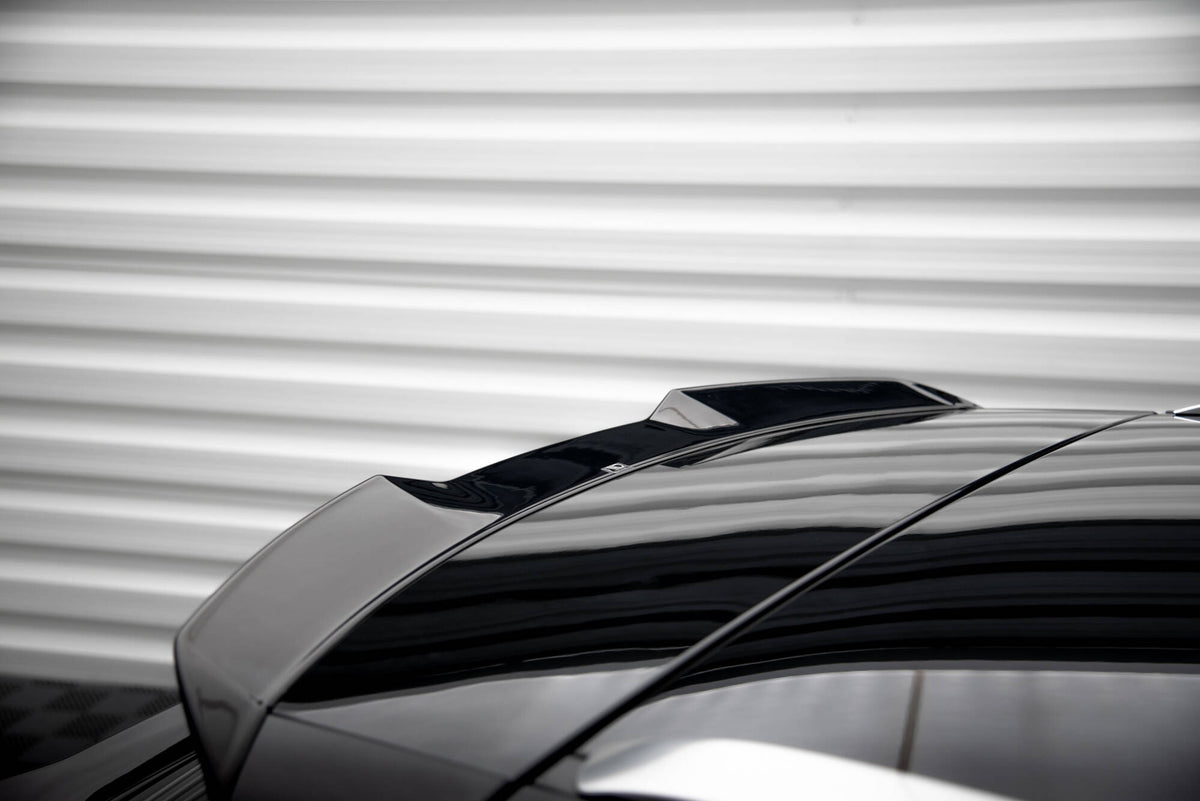 Maxton Design frontspoiler cap til Lexus RX fra skrå vinkel