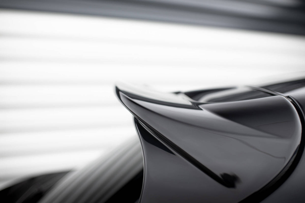 Nærbilde av overflatedetaljer på spoiler cap 3D til Porsche Macan GTS Mk1 Facelift 2
