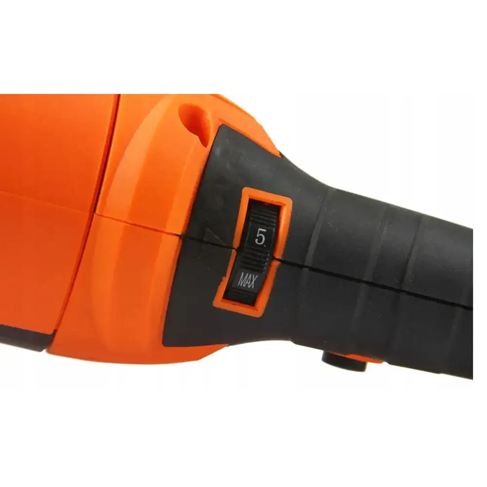 Poleringsmaskin, detaljert nærbilde av oransje og svart grep med synlig justerbar bryter for hastighet.