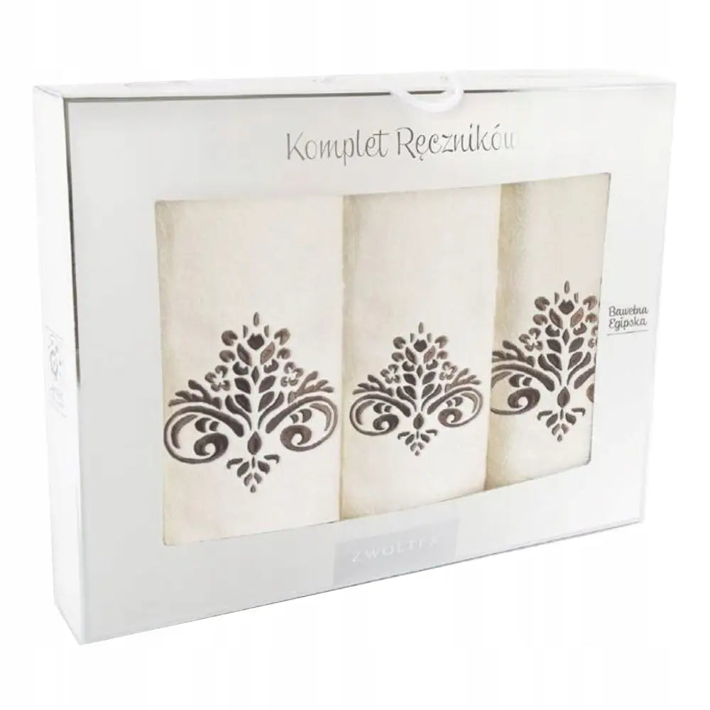 Polske håndklær Zwoltex gavesett Sultanen, tre kremhvite håndklær med brune blomstermønstre i gaveeske.