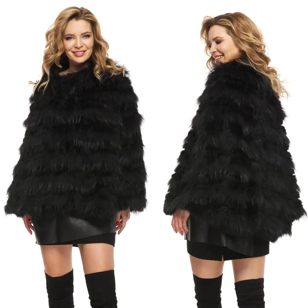 Poncho med Naturpels av Vaskebjørn og Kanin i Sort