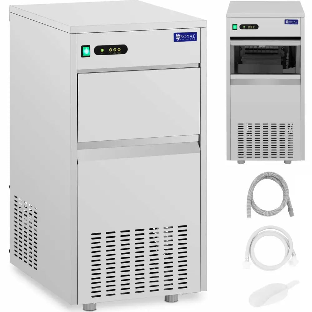 Profesjonell iskverkingsmaskin i rustfritt stål, skrå frontvisning med tilkoblingsslanger og isskje synlig.