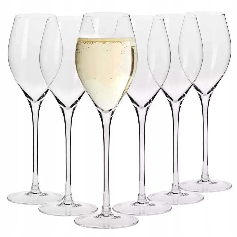 Prosecco Champagne-glass fra Krosno, seks glass sett forfra, ett fylt med musserende vin, resten tomme.