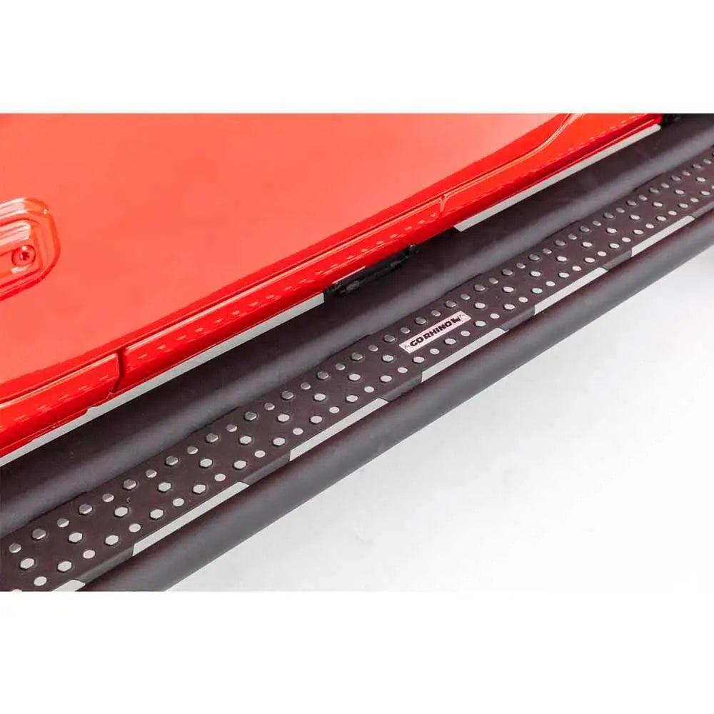 Prosidetrinser Go Rhino Dominator D6 - Nissan Navara 15-22