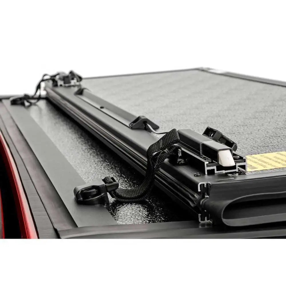 Ram 1500 Dt 19- Bilplan og Utstyr - Tredelt Lavprofil Hardtop av Rough Country