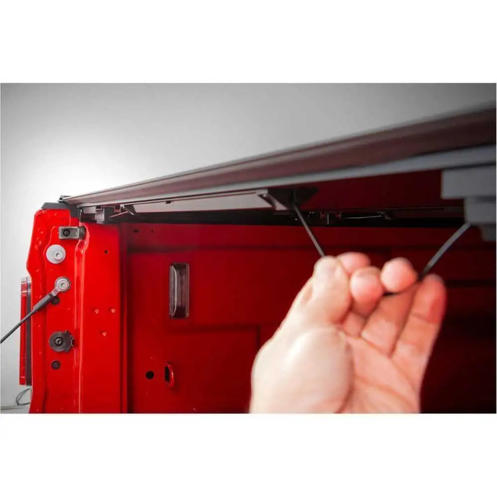 Ram 1500 Dt 19- Bilplan og Utstyr - Tredelt Lavprofil Hardtop av Rough Country