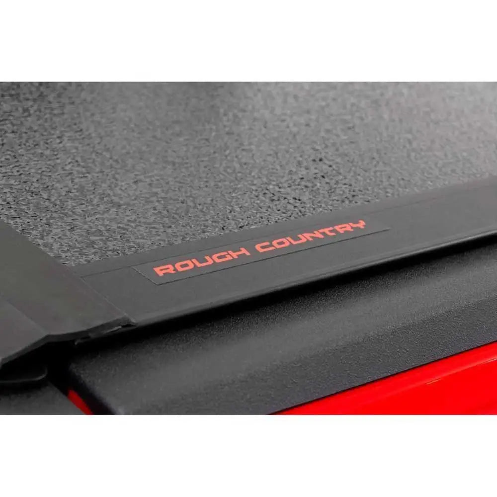 Ram 1500 Dt 19- Bilplan og Utstyr - Tredelt Lavprofil Hardtop av Rough Country