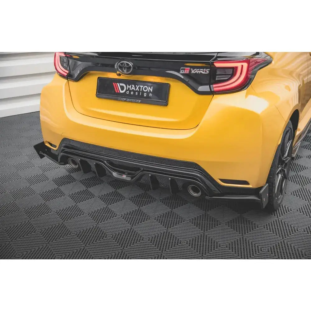 Rear Side Splitters + Flaps V.4 Toyota Gr Yaris Mk4
