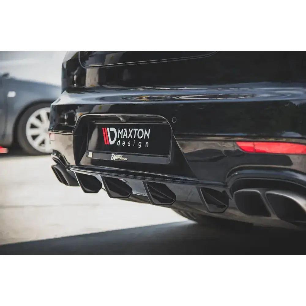 Porsche Panamera 970 diffuser fra Maxton Design sideperspektiv