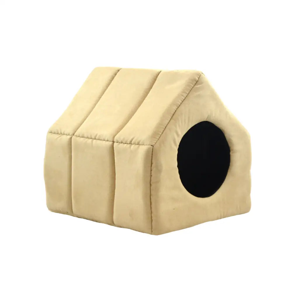 Rektangulært hundehus seng Str:2 York i lysebrunt mykt stoff, skrå vinkel med svart rund inngang.