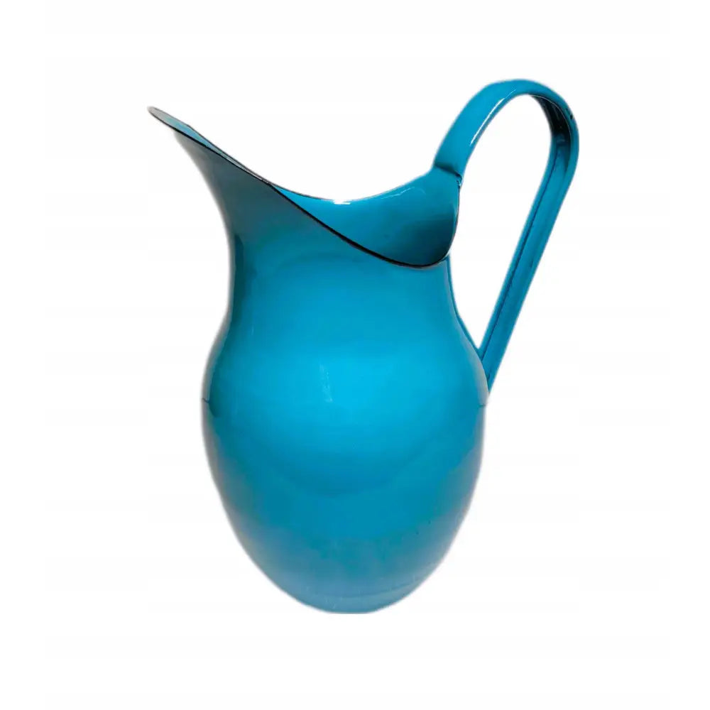 Retro emaljert vannkanne i turkis, sideprofil med blank overflate, buet hank og bred tut.