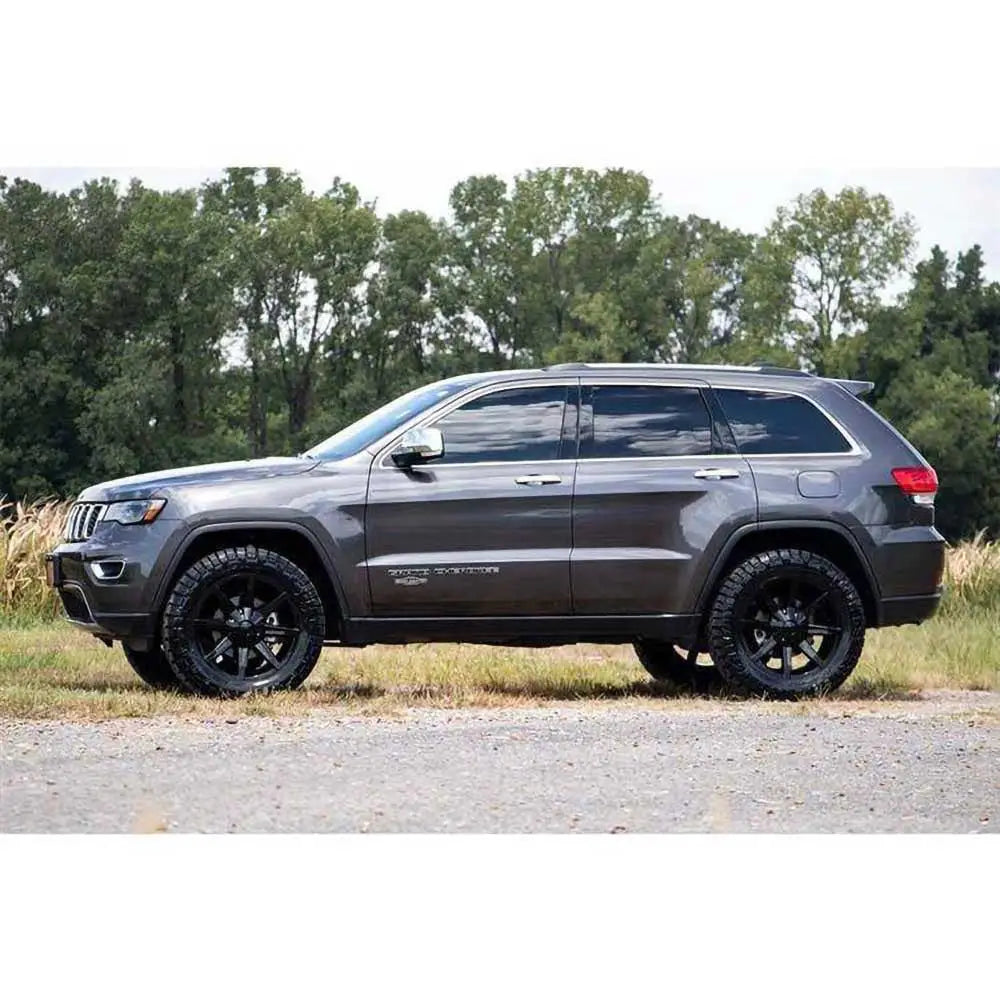 Rough Country 2,5’’ Hevesett - Jeep Grand Cherokee Wk2 11-22