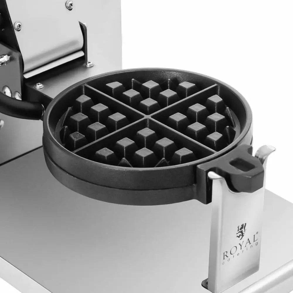 Rundt vaffeljern 17 cm fra Royal Catering, sidevisning med åpen plate og firedelte dype vaffelfelter.