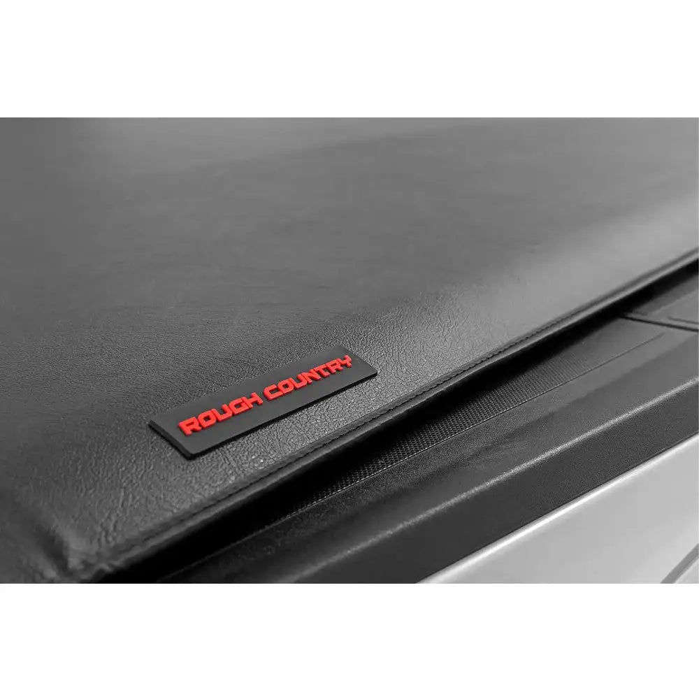 Rustikt Rullegardin Trekk Rough Country 6’10’’ - Ford F350 17-22