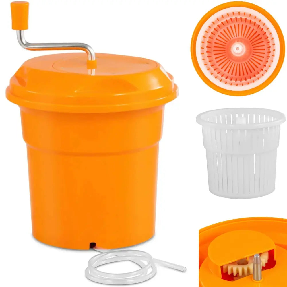 Salatslynge manuell 12 l, oransje bøtte med sveiv, hvit innsatskurv og gjennomsiktig slange, nærbilde av gir.