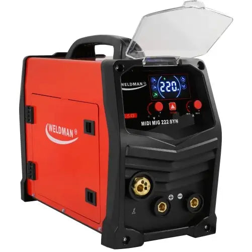 Semi-automatisk rødt og svart sveiseapparat, skrå forfra med åpen kontrollpanelbeskyttelse og digital skjerm.