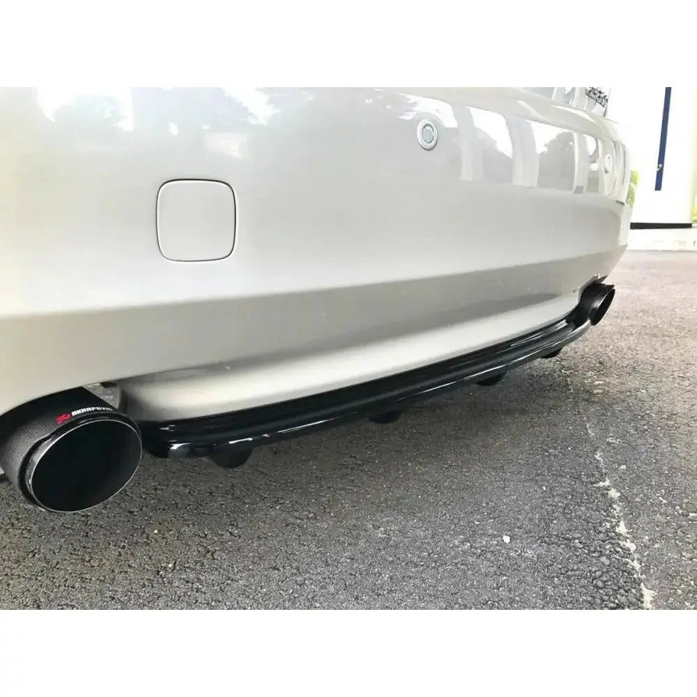 Sentersplitter bak (med Vertikale Finner) Lexus Gs 300 Mk3 Facelift