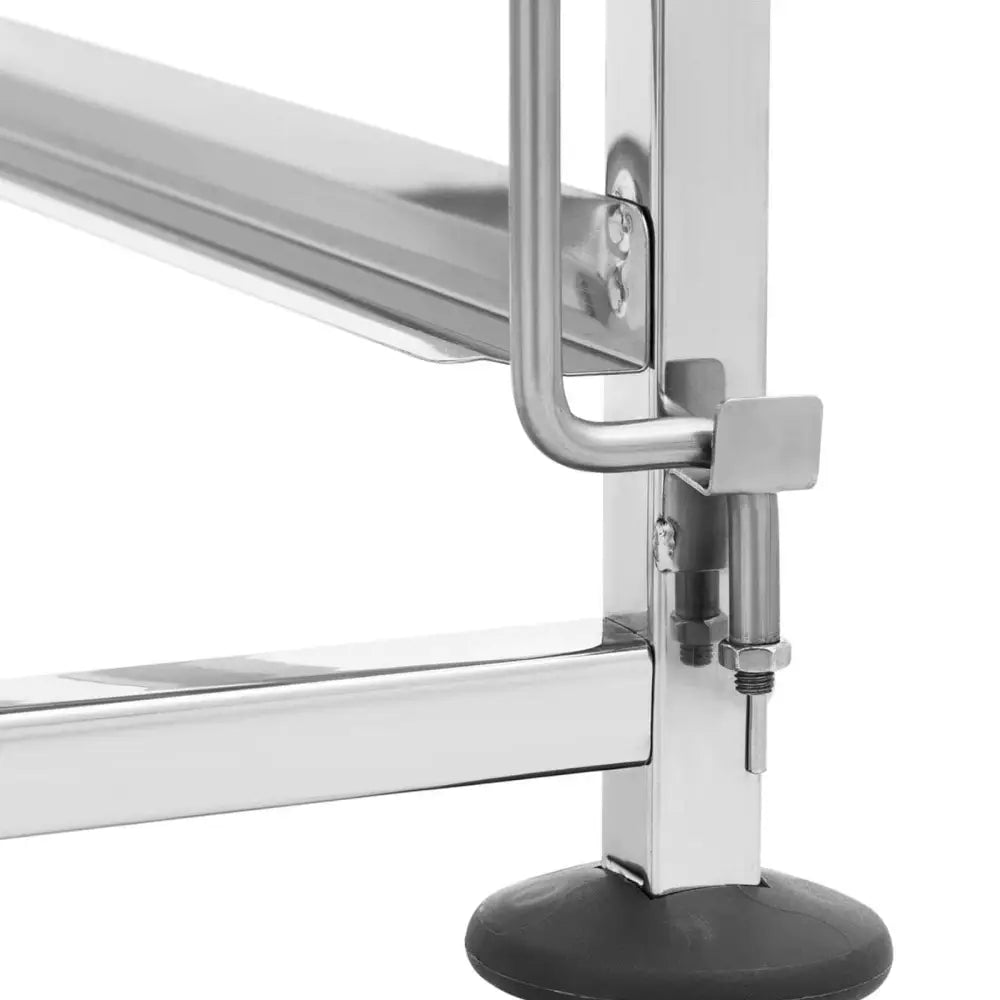 Server kapasitetstralle, nærbilde av rustfritt bein med justerbar skrue, svart fot og solide metallvinkler.