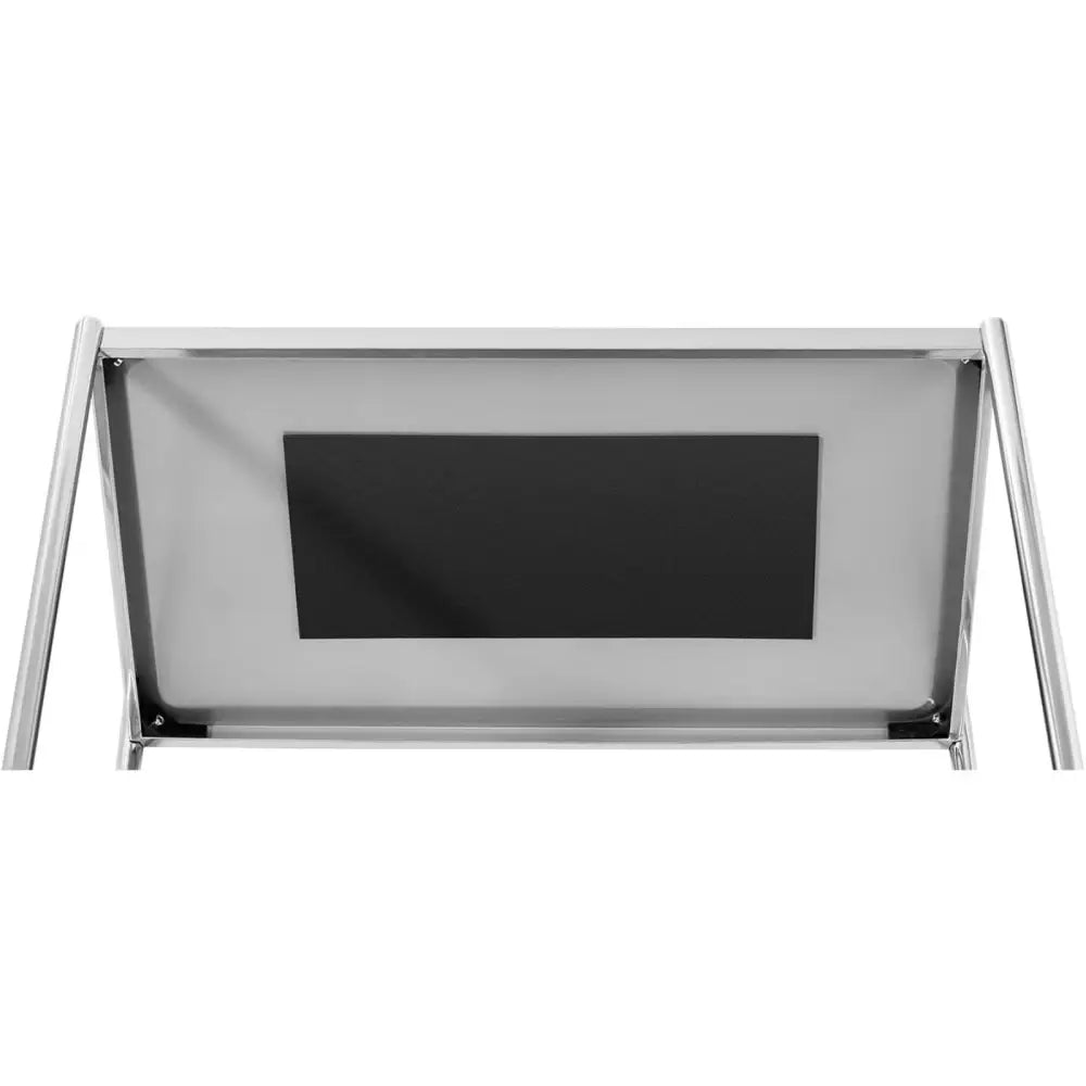 Serveringsvogn med to hyller, underside i metall med svart rektangulært felt, sett forfra mot nøytral bakgrunn.