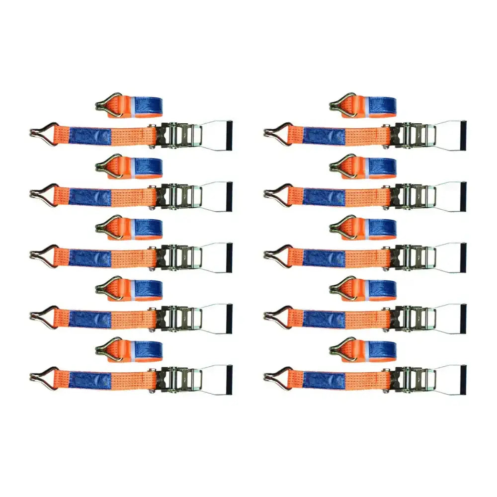 Sett med 10 transportbelter, oransje og blå nylonstropper med kroker og spennelås, sett ovenfra.