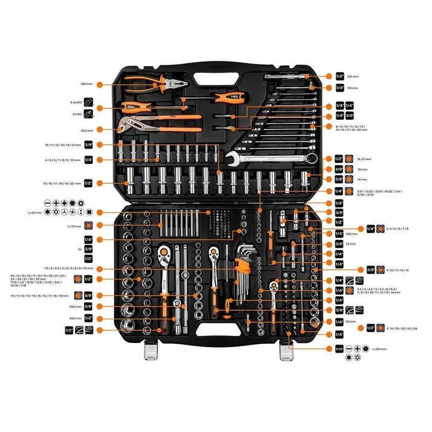 Sett med piper og nøkler i åpent sort skrin, oversiktlig organisert med tydelig merkede verktøy og piper.