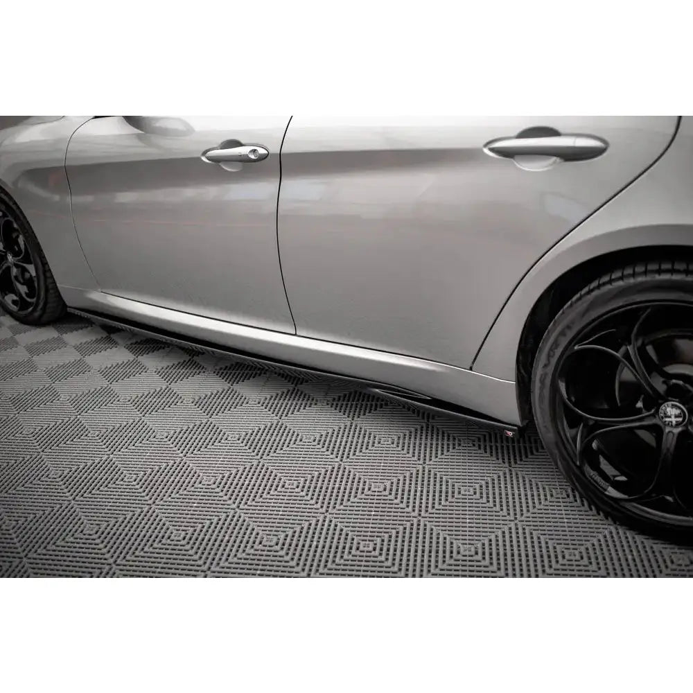 Side Skirts Diffusers Alfa Romeo Giulia Sport