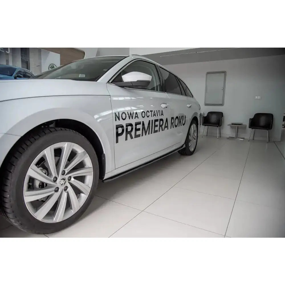Side Skirts Diffusers V.1 Skoda Octavia Mk4