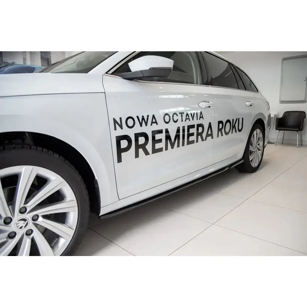 Side Skirts Diffusers V.2 Skoda Octavia Mk4