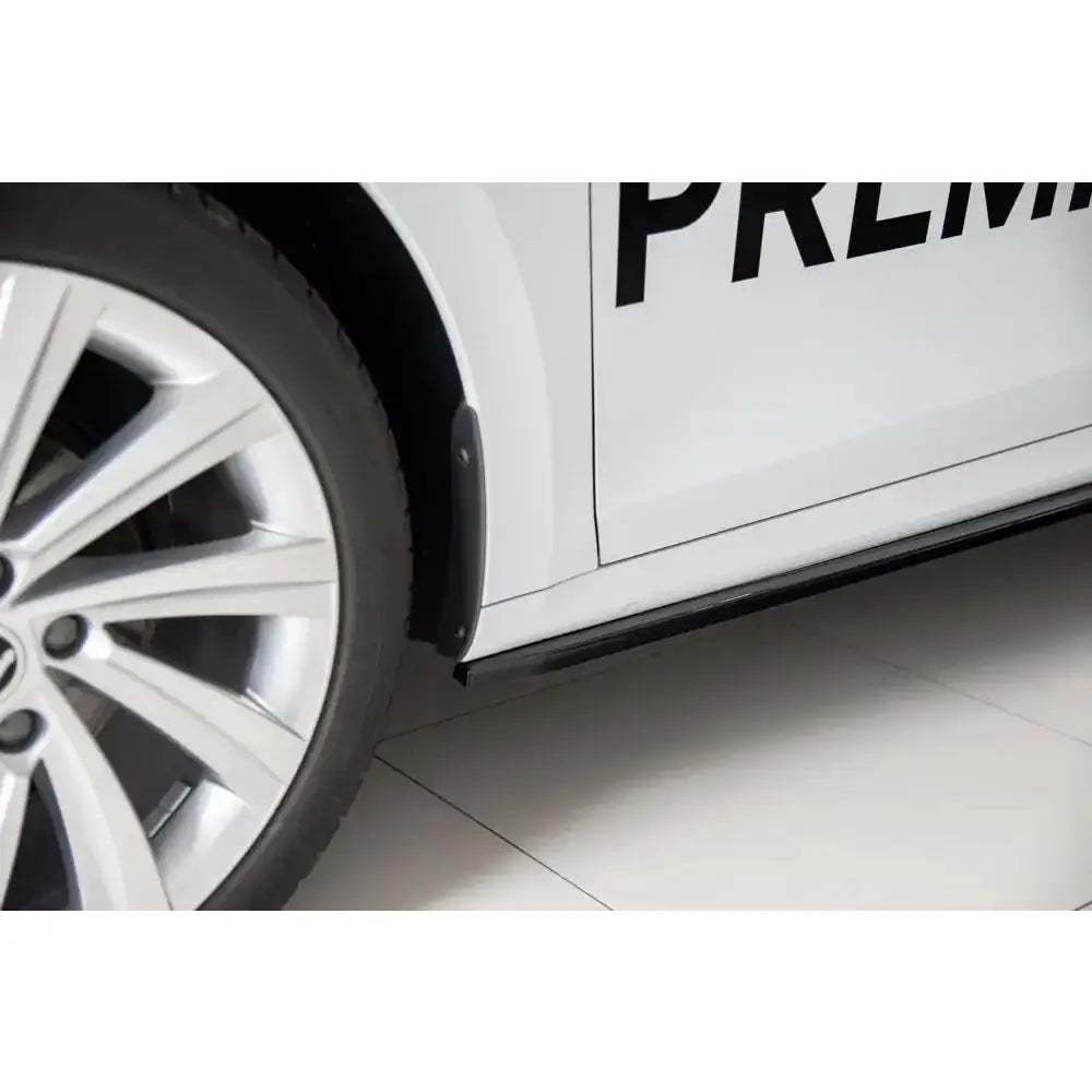 Side Skirts Diffusers V.2 Skoda Octavia Mk4