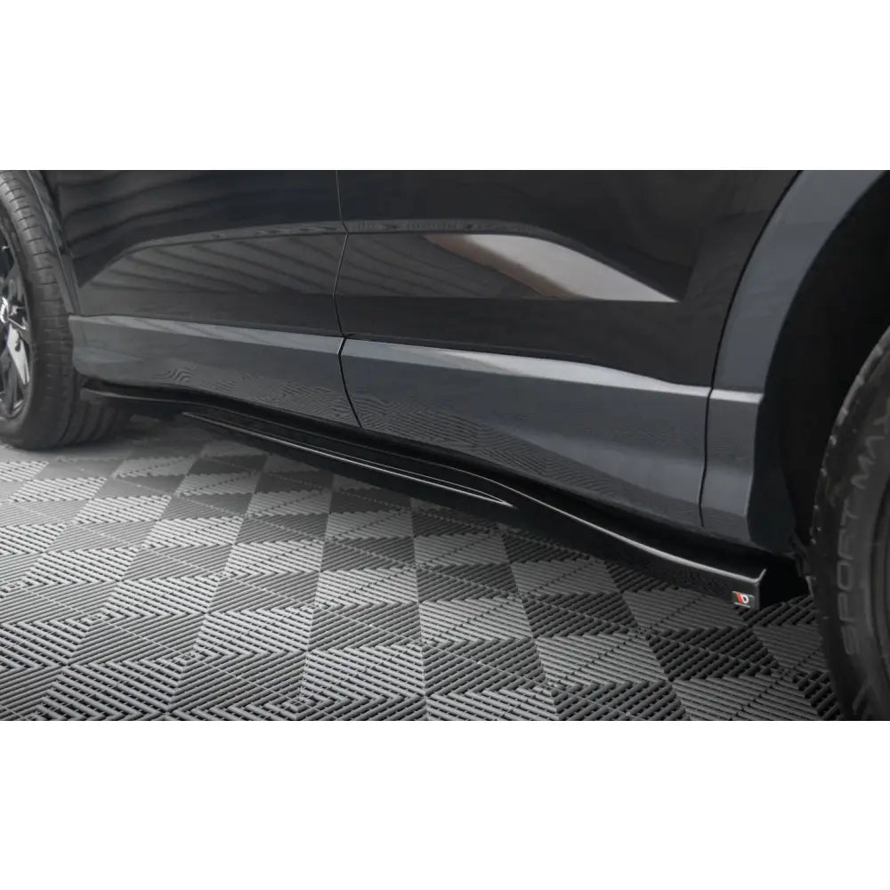 Sideskjørt Audi Q3 Sportback F3