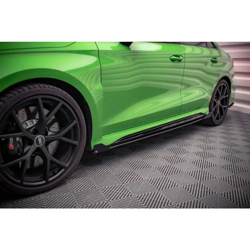 Sideskjørt Lepper Street Pro + Flaps - Audi Rs3 Sedan 8y 20-