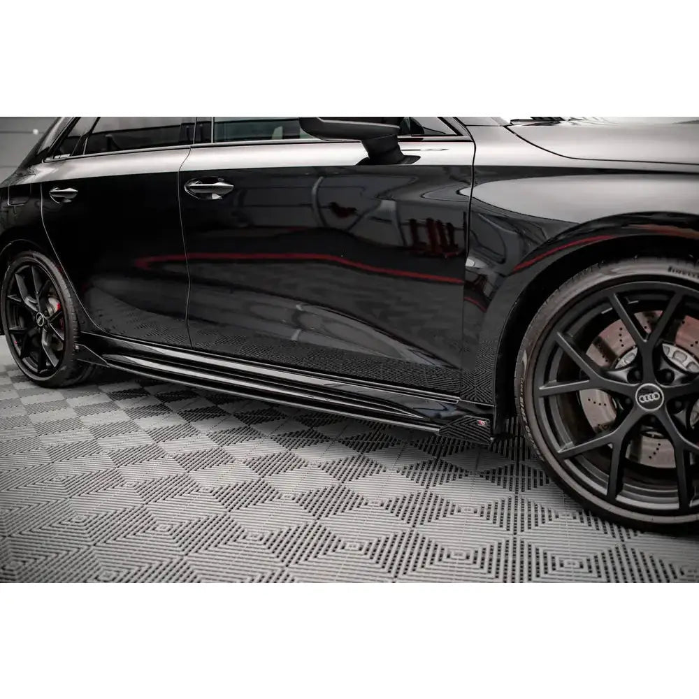 Sideskjørt Lepper Street Pro + Flaps - Audi Rs3 Sportback 8y 20-