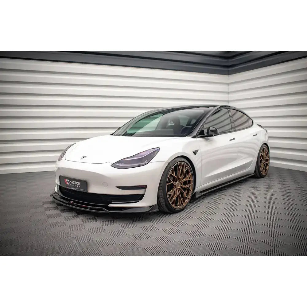 Sideskjørt V.2 - Tesla Model 3