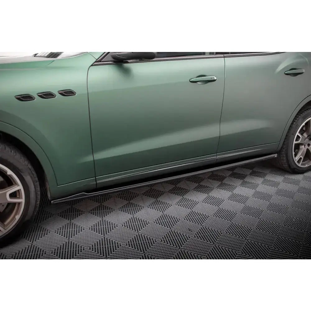 Sideskjørt Maserati Levante Mk1