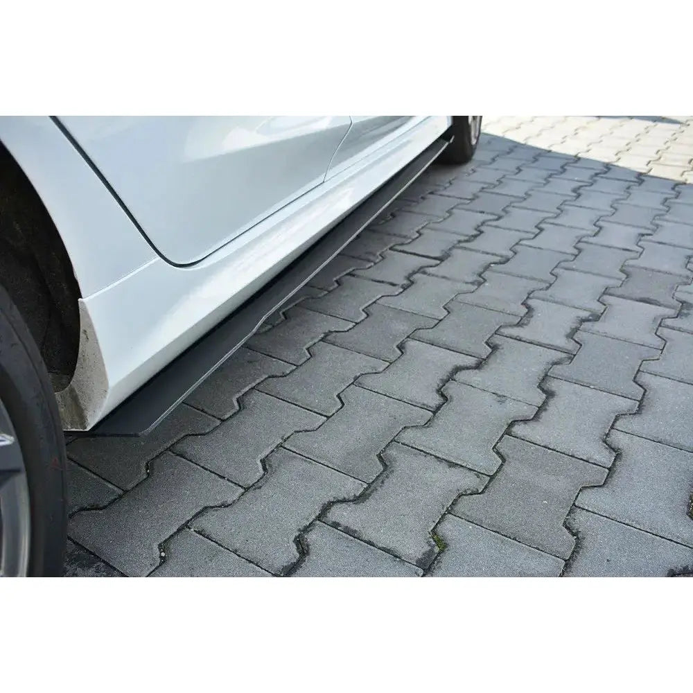 Sideskjørt Street Pro V.2 Ford Fiesta Mk8 St/ St-line