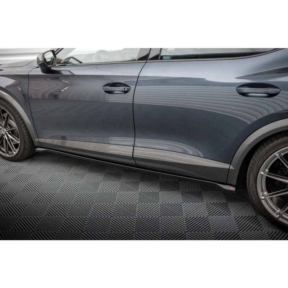 Sideskjørt V2 Cupra Formentor Mk1