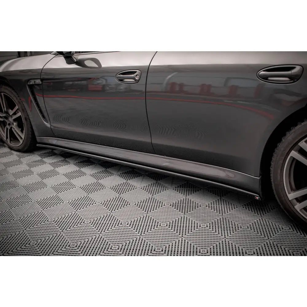 Sideskjørt V2 Porsche Panamera / Panamera Diesel / Panamera Turbo 970