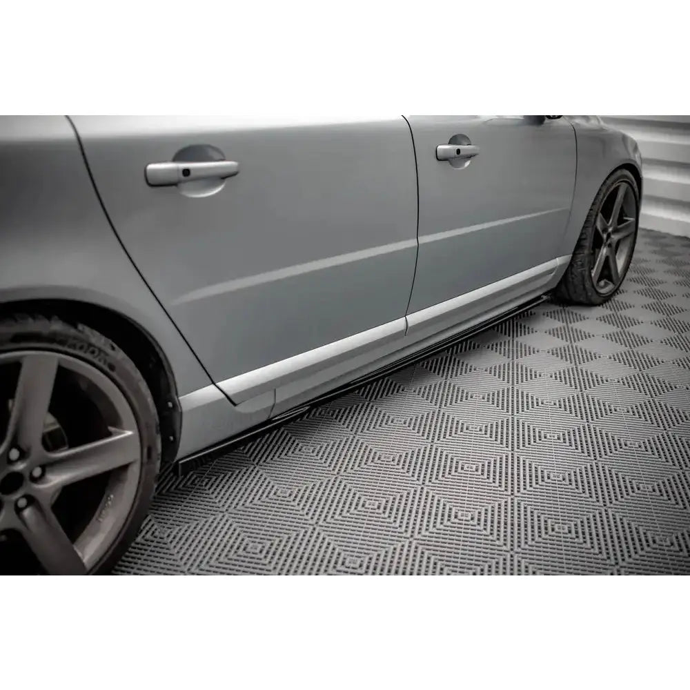 Sideskjørt Volvo V70 Mk3 07-13